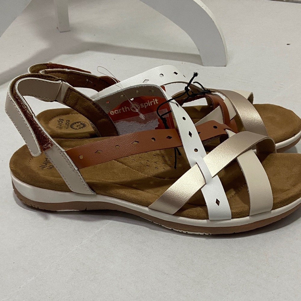 NWT Earth Spirit Size 10 Women's Cream & Tan Sandals Cushioned Soft - Picture 4 of 11